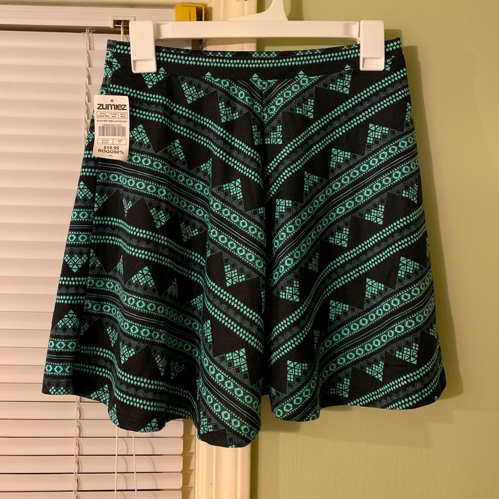 Zumiez: Luna Chix skater skirt. NWT!!
